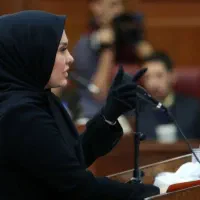 وکالت مشاوره توسط وکیل خانم