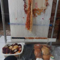 دار قالی با نقشه و تمام نخ ها و ابزار ها