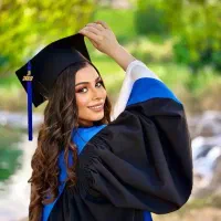عکاسی فارغ التحصیلی
