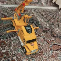جرثقیل|اسباب‌بازی بچه|تبریز, |دیوار