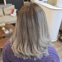 خدمات رنگ و لایت حرفه ای