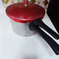 دیگ زودپز قدیمی
