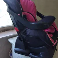 صندلی کودک خودرو