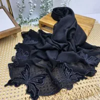 روسری کرپ مشکی گلدوزی