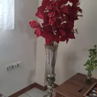 گل با گلدان بزرگ / گل طبیعی شفلرا