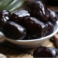 نیازمند نیرو خرما جمع کن