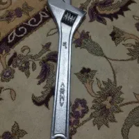 متر پنج متری واچارفرانسه