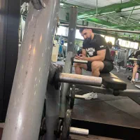 مربی بدنسازی خصوصی و آنلاین