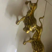 شیر برنز