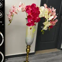 گل و گلدان