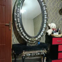 اینه ومیز