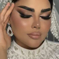 خدمات میکاپ شنیون