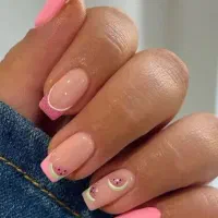 فروش لوازم ناخن کاملا سالم و نو