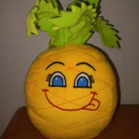 عروسک اناناس