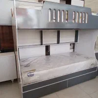 تخت به دلیل تغییر شغل اف خورده