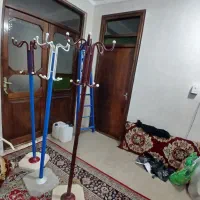 دوعدد رخت آویز تمیز درحد نو