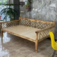 تخت سنتی‌ میز و صندلی صندلی راک، تخت خواب و...