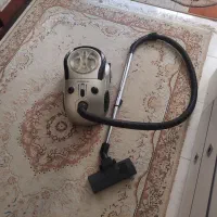 جاروبرقی مخزن دار