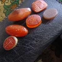 مهره ونشان‌های‌کهنه‌قدیمی‌ساسانی،عقیق‌خطی‌چپ
