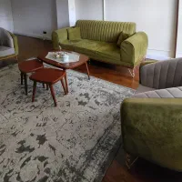 مبلمان 5نفره و میز جلو مبلی