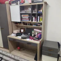 ست کمد ومیز تحریر و دراور چرخ دار