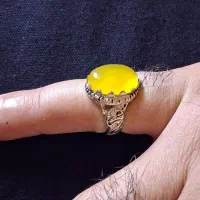 انگشتر عقیق زرد با حکاکی شرف الشمس