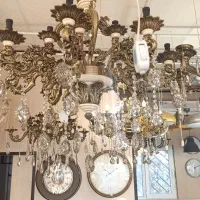 ۲ عدد لوستر برنز (کریستال -سرامیک) به قیمت تولیدی
