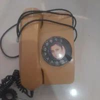 تلفن قدیمی سالم
