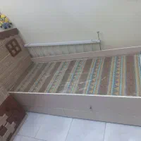 تخت خواب نوجوان