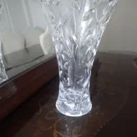 یک عدد گلدان فرانسوی