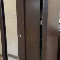 جاکفشی و جا لباسی