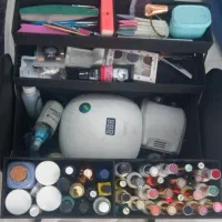 وسایل کاشت ناخن یکجا به فروش می رسد