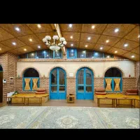 تخته فرش نه متری ماشینی آبی رنگ قالی ۷۰۰ شانه ریشه