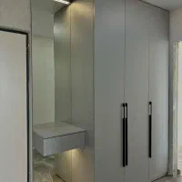 میز تحریر شلف کابینتی کمدی سازنده هستیم