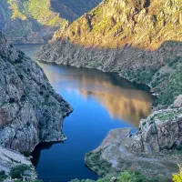 اجاره روزانه/هفتگی/ماهانه آپارتمان ۲۰۰ متری