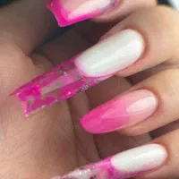 کاشت ناخن و آموزش تخصصی