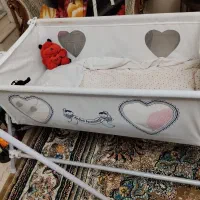 گهواره نوزاد در حد نو