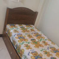 تخت یک نفره همراه با تشک خوشخواب