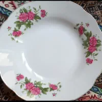 خورش خوری گل سرخ.