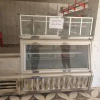 یخچال ویترینی قدیمی و شیشه اجیل