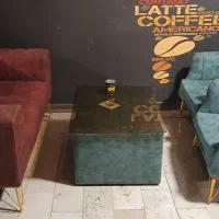 مبل ۴نفره همراه با جلو مبلی (عسلی)