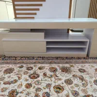 میز تلویزیون سفید
