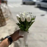 دسته گل عروس لاله