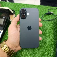 آیفون 16 نرمال در حد آکبند