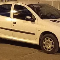 سرویس دربستی ماکو با خودرو 206 V8