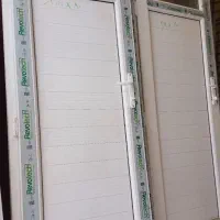 درب pvc تمیزتمیز بانو فرقی نداره بدون هیچ خط وخشی