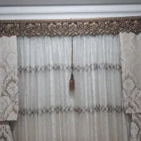 فروش پرده پذیرایی با والن و کتیبه میله پرده