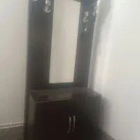 جاکفشی و رخت اویز