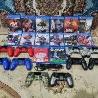 تعدادی دیسک و دسته اورجینال کیف دوربین ps4