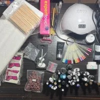 مواد کاشت ناخن